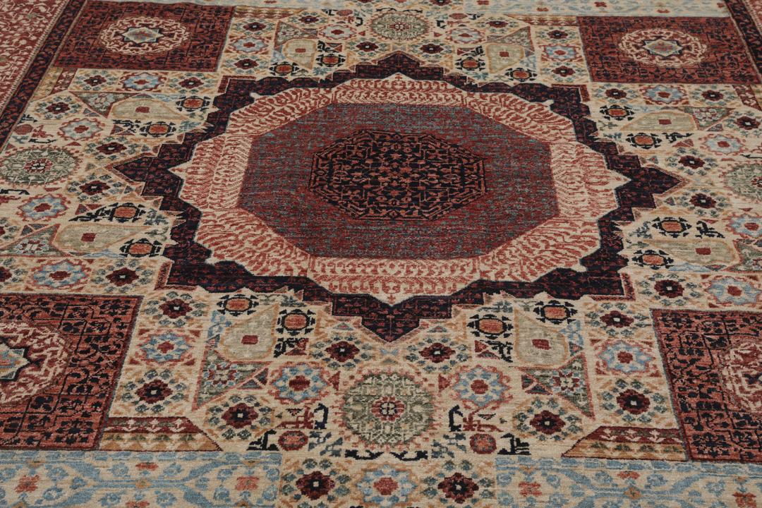Håndknyttet Mamluk-tæppe fra Afghanistan i røde og beige nuancer