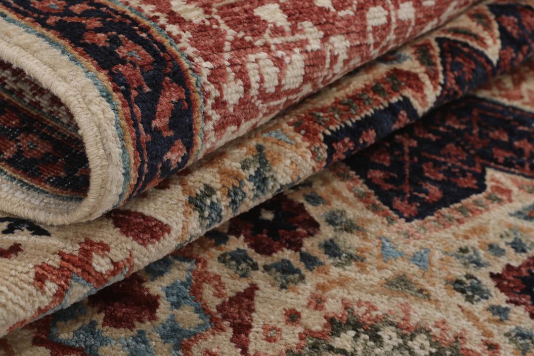 Håndknyttet Mamluk-tæppe fra Afghanistan i røde og beige nuancer