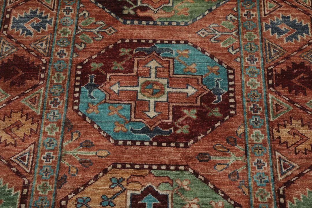Handgeknoopte Afghaanse loper in rood met geometrische motieven