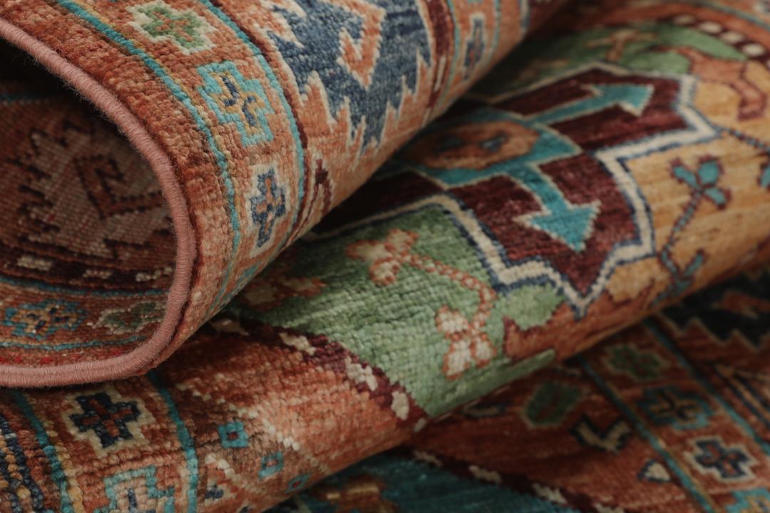 Handgeknoopte Afghaanse loper in rood met geometrische motieven