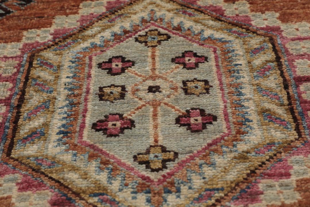 Covor Kazak Ariana înnodat manual din Afganistan cu un model geometric multicolor