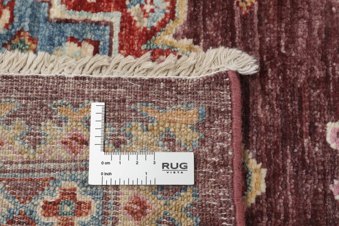 Covor Kazak afgan înnodat manual, de culoare roșu închis, cu modele geometrice de medalion