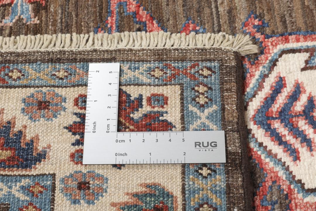 Runner afgan Kazak Ariana înnodat manual, în nuanțe de maro cu modele geometrice