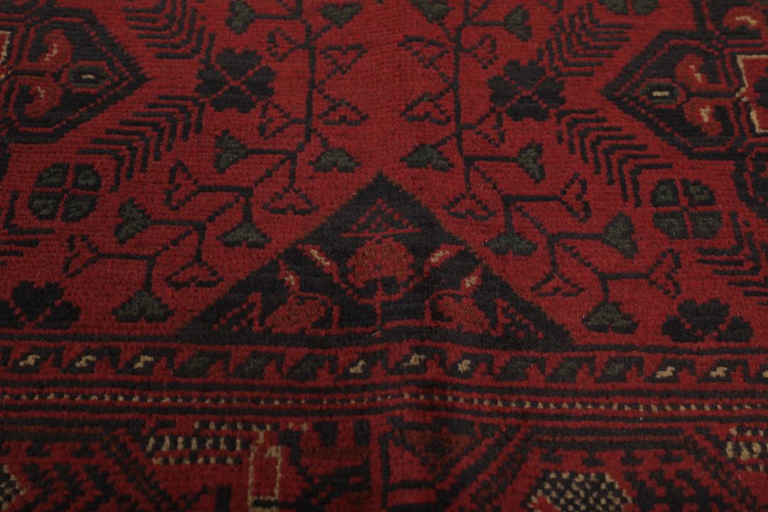 Tapis Afghan Khal Mohammadi noué à la main en rouge foncé et noir