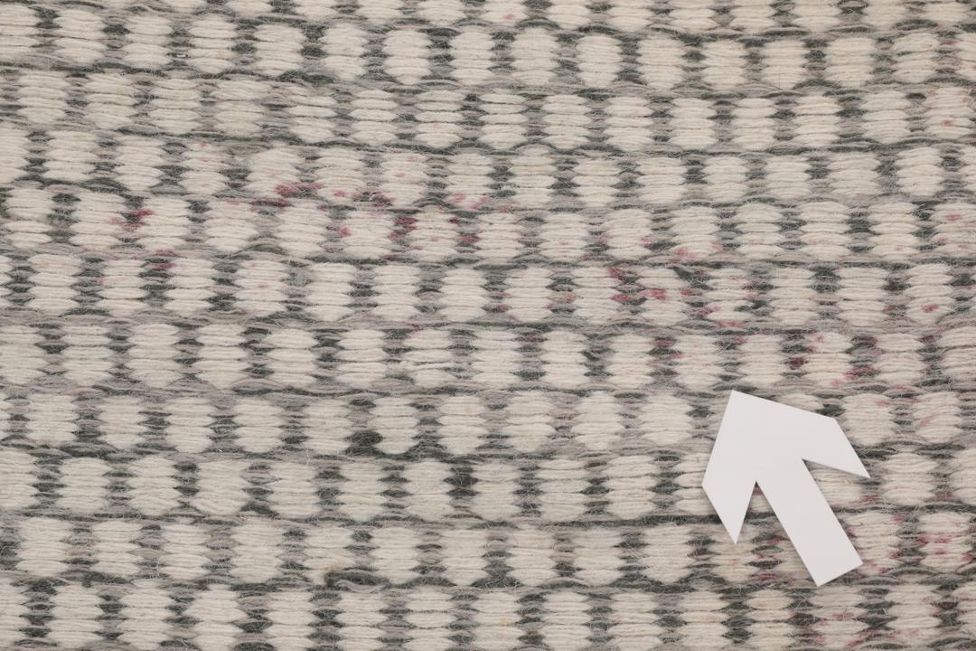 Handgeweven tapijt met honingraatpatroon uit India in grijs