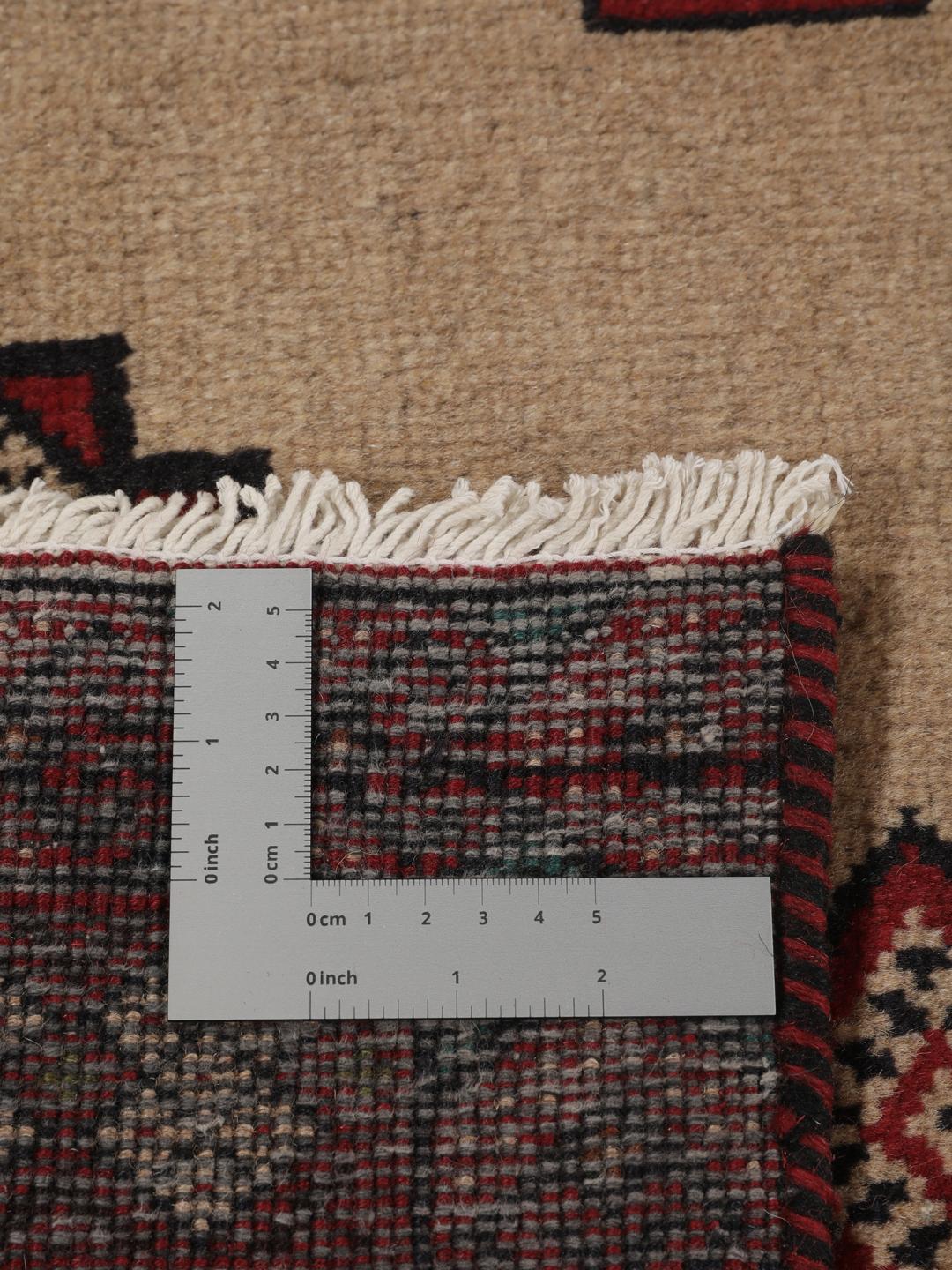 Håndknyttet Baluch-tæppe med røde og beige geometriske mønstre fra Mellemøsten