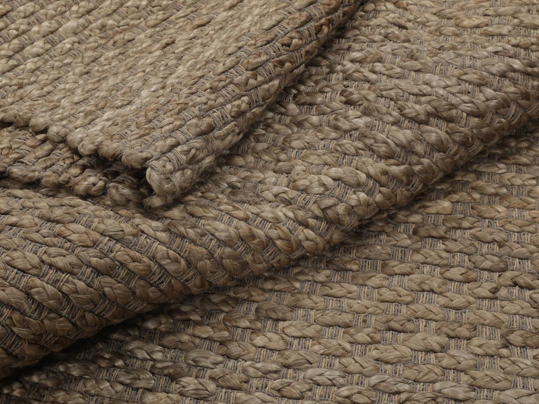 Handgeweven jute tapijt uit India in een natuurlijke beige tint
