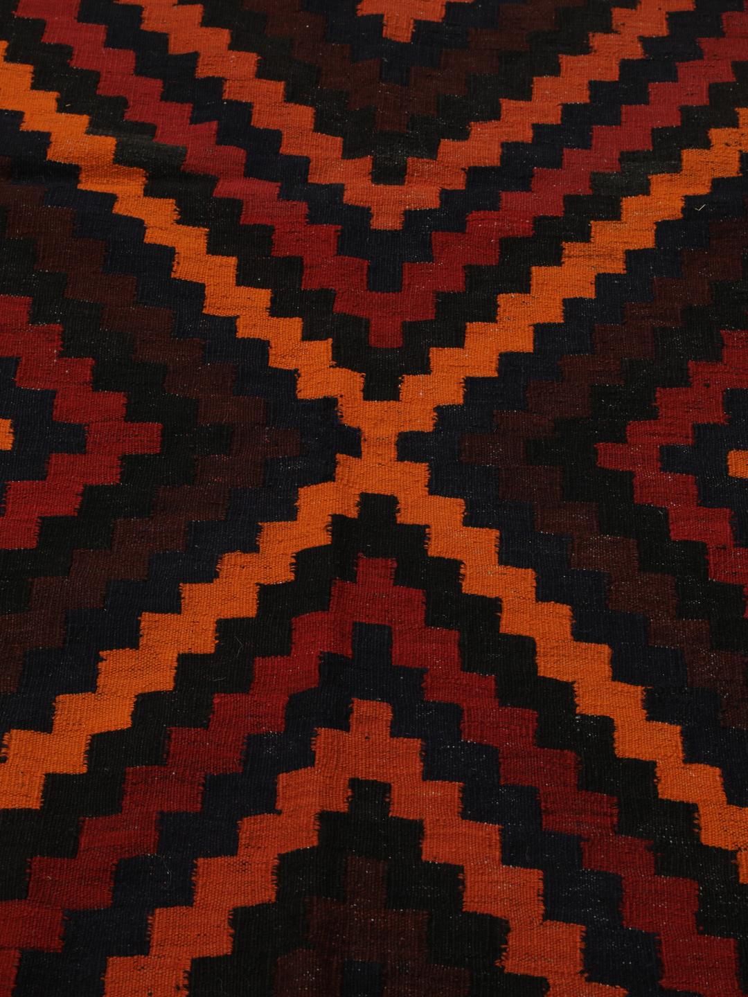 Chemin de table Kelim afghan tissé à la main avec un motif géométrique en losanges rouge foncé et orange