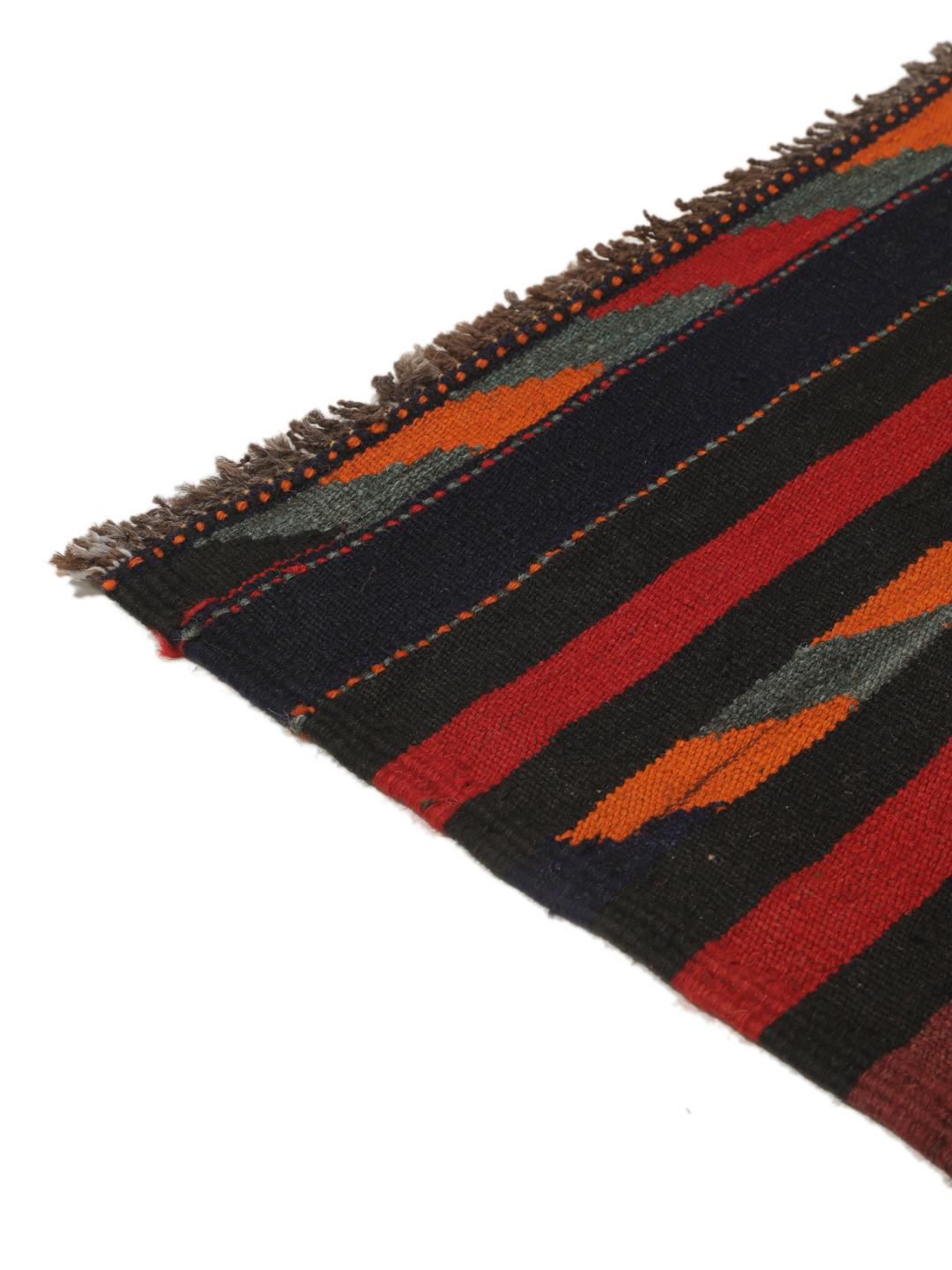 Tapis de couloir vintage afghan tissé à la main avec un motif à rayures rouges et noires