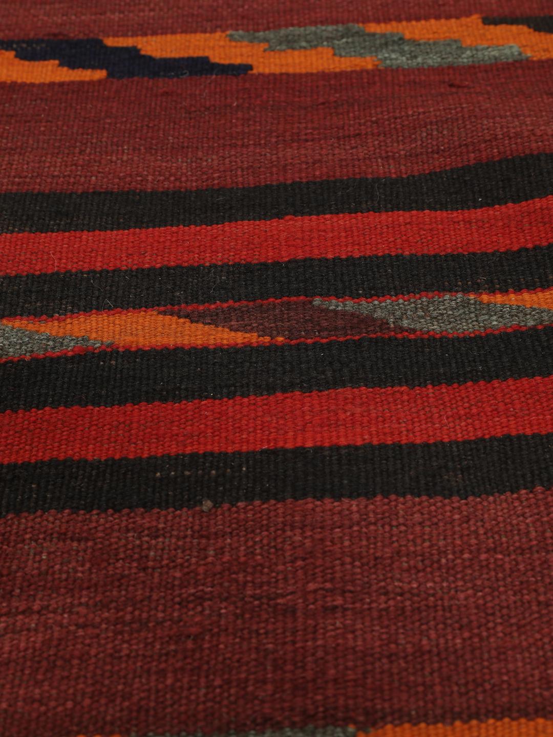 Tapis de couloir vintage afghan tissé à la main avec un motif à rayures rouges et noires
