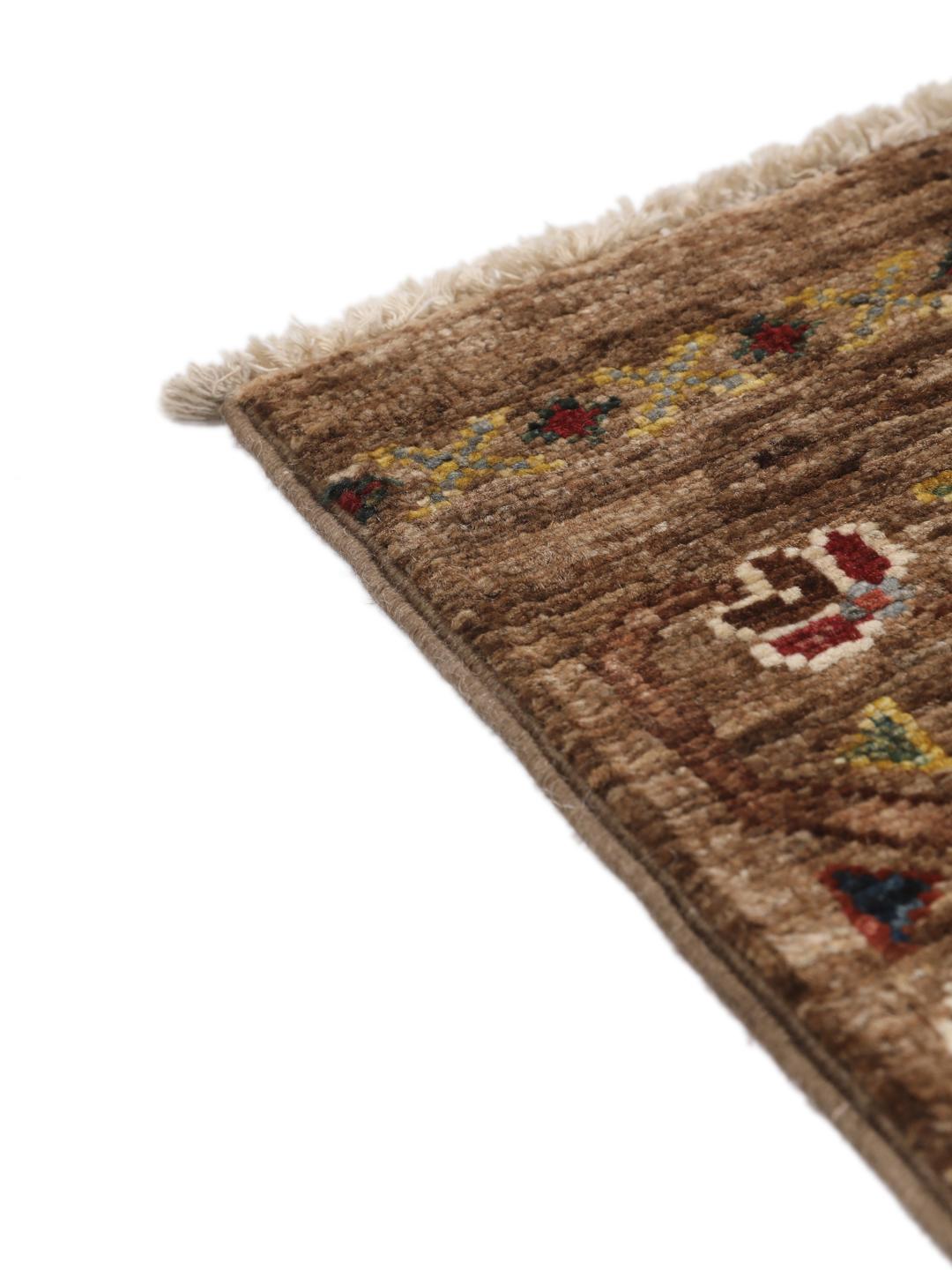 Handgeknoopte Afghaanse wollen loper in bruin met geometrische medaillons