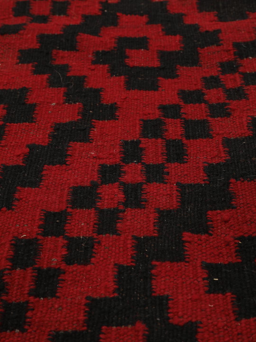 Vintage håndvævet afghansk Kelim-tæppe i rød og sort med geometriske mønstre