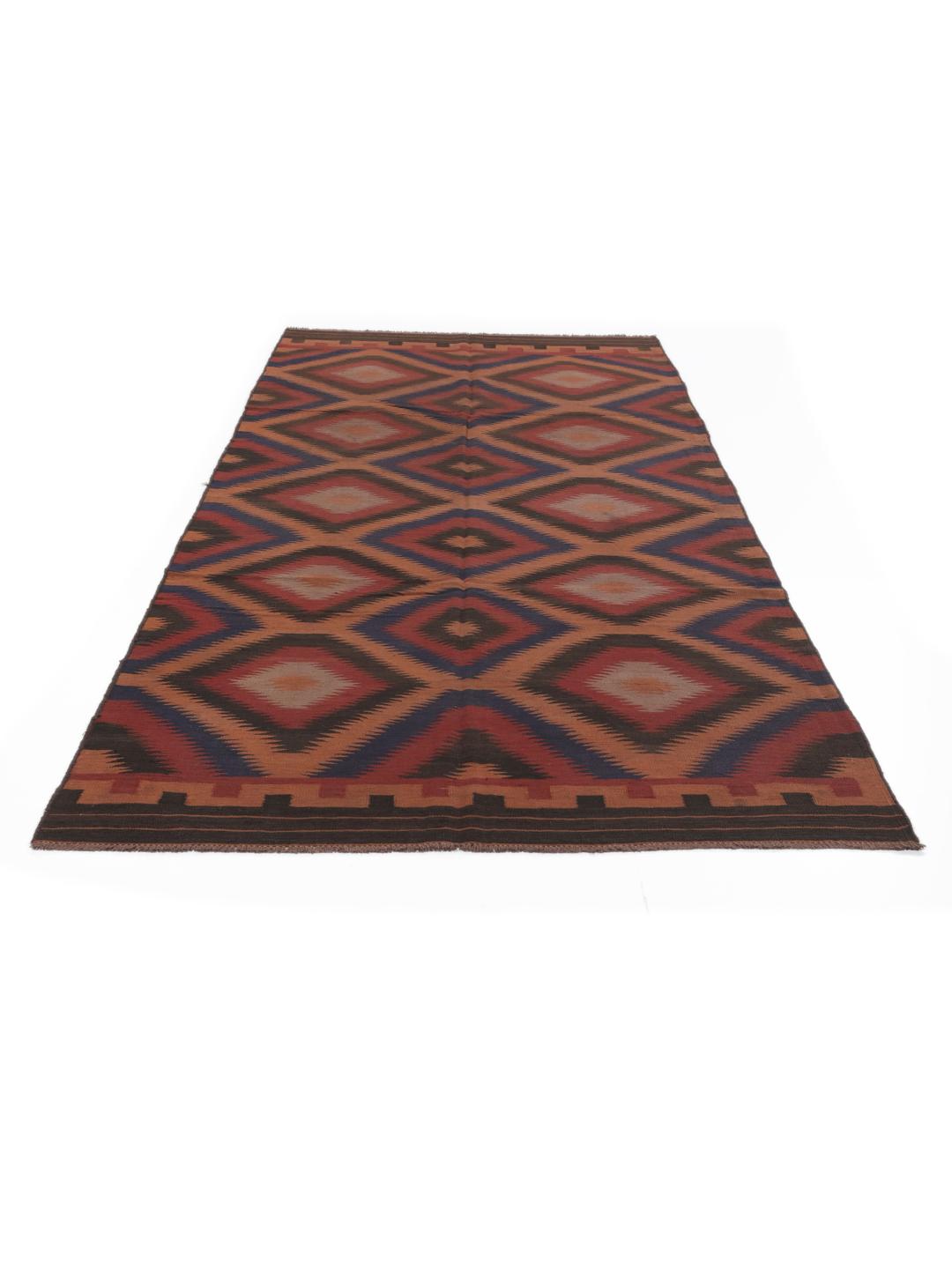 Tapis couloir kelim vintage afghan tissé à la main dans des tons rouges et sombres avec un motif en losanges