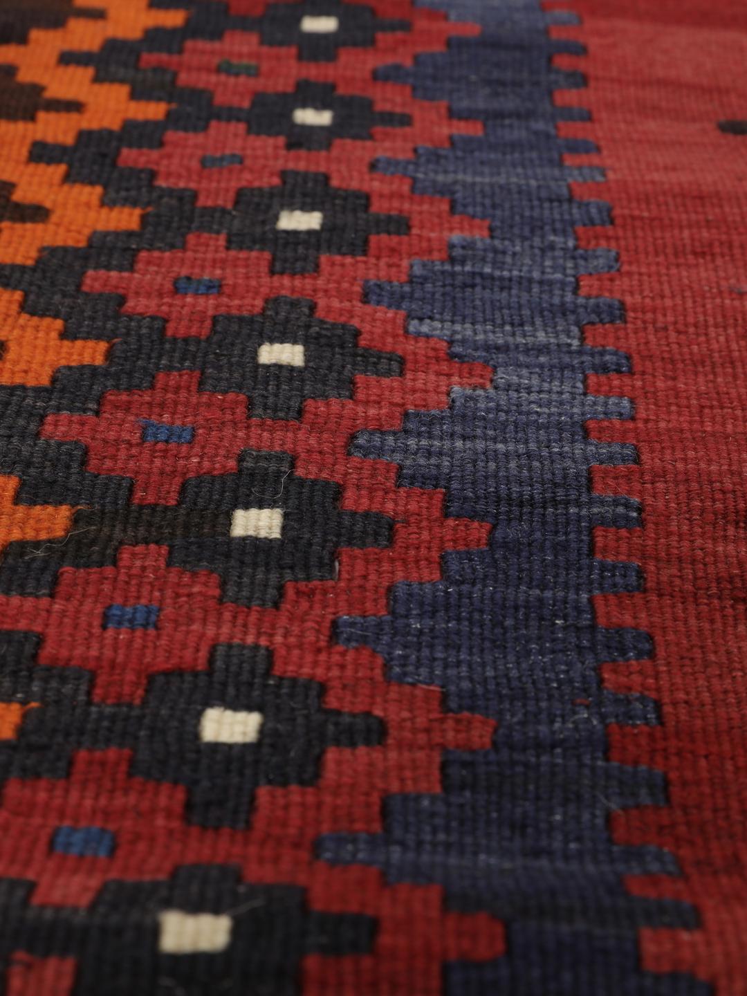 Håndvævet vintage Kelim-tæppe fra Mellemøsten i multicolor