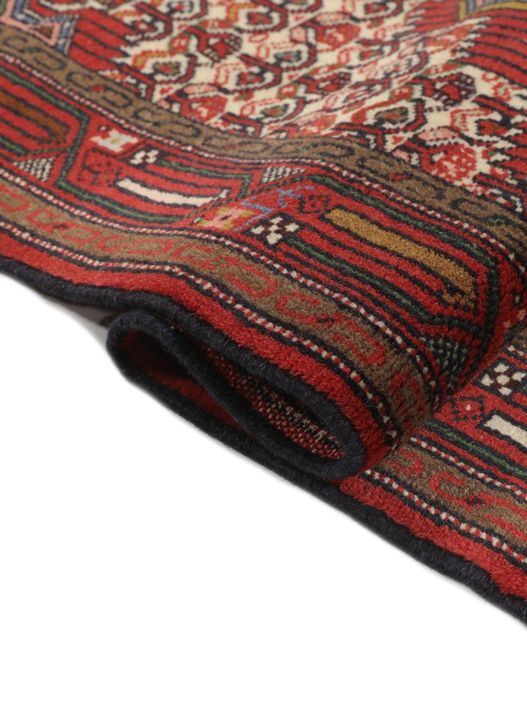 Handgeknoopte Hamadan loper uit het Midden-Oosten in rood- en beige tinten