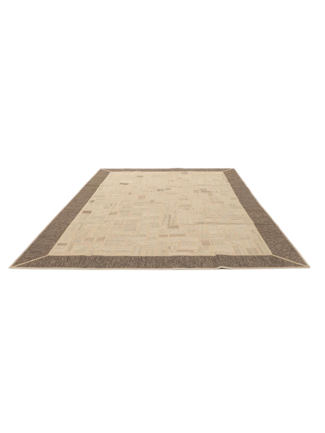 Handgeweven patchwork tapijt uit het Midden-Oosten in beige en bruine tinten