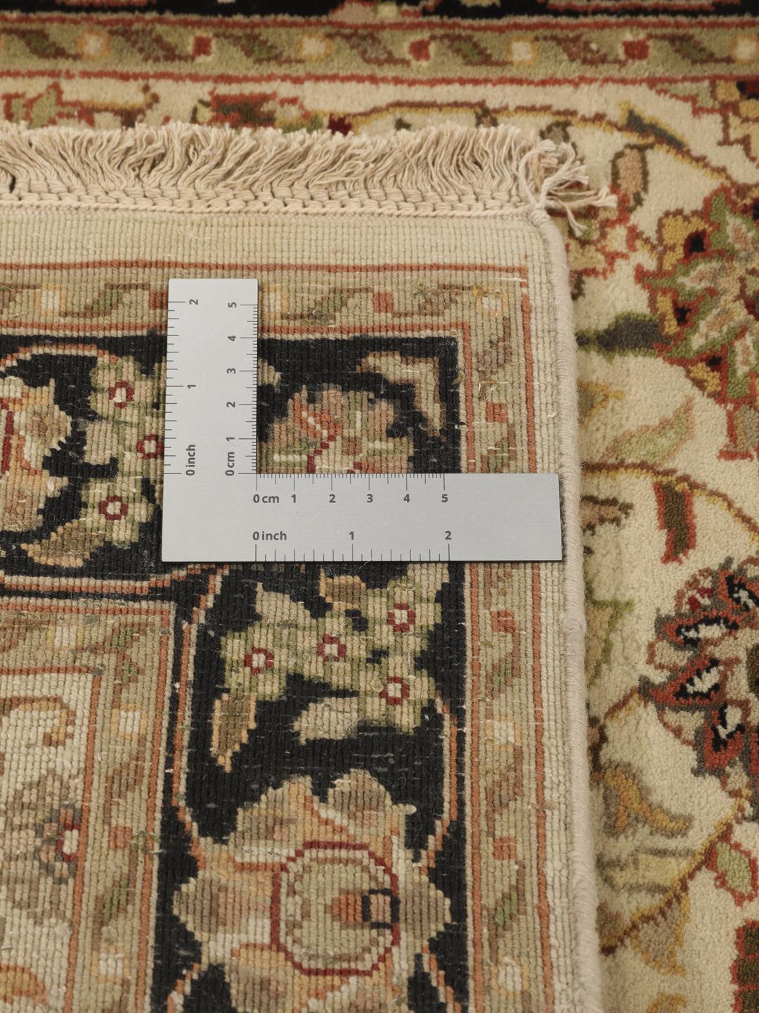 Håndknyttet Sarough American løber fra Indien med beige bund og blomstermotiver