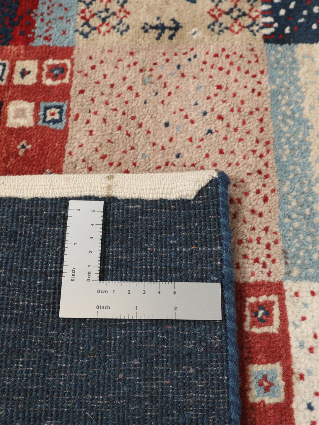 Ręcznie wiązany dywan Gabbeh Loribaft z Indii z wielokolorowym wzorem patchwork