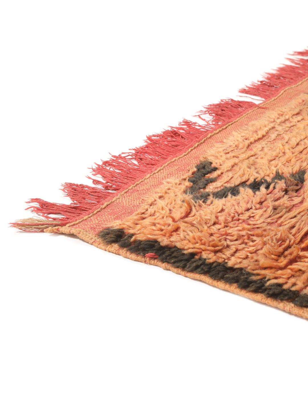 Vintage handgefertigter marokkanischer Beni Ourain Teppich mit Rautenmuster in Orange und Schwarz