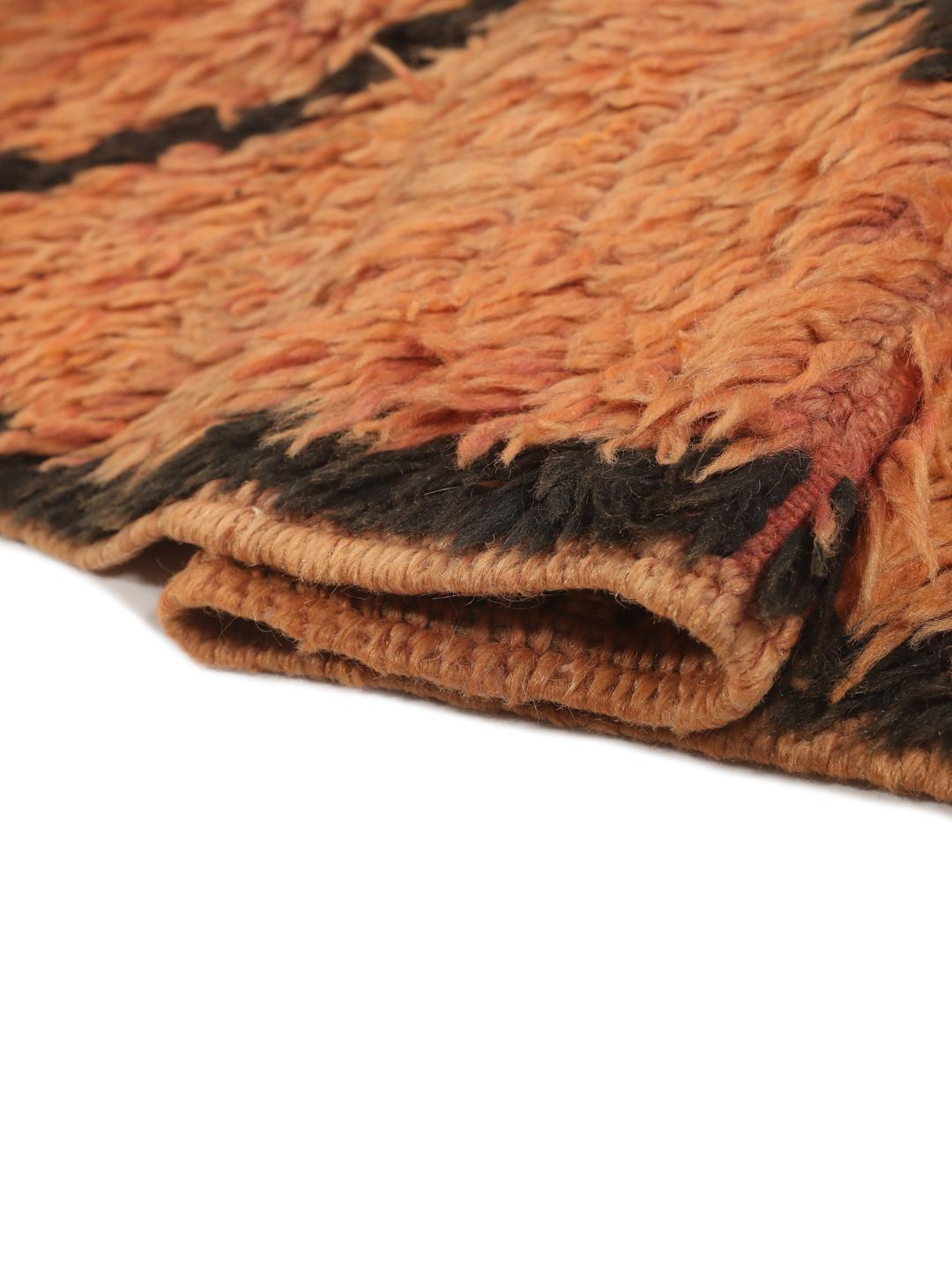 Vintage handgefertigter marokkanischer Beni Ourain Teppich mit Rautenmuster in Orange und Schwarz