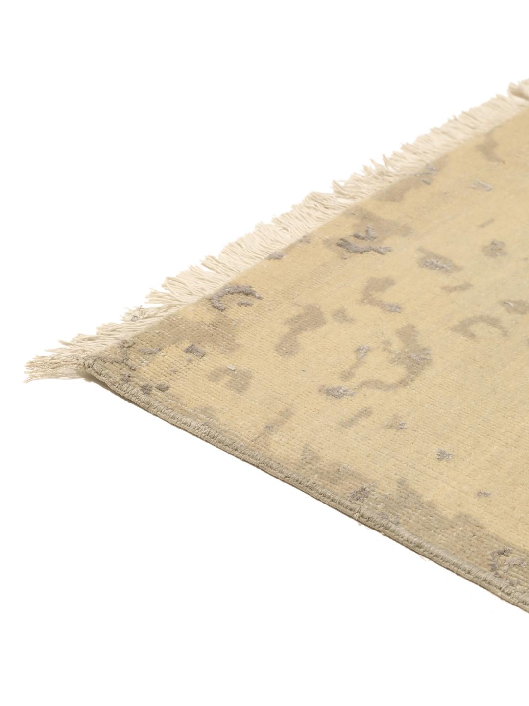 Håndknyttet moderne tæppe fra Indien i beige og bløde grå toner