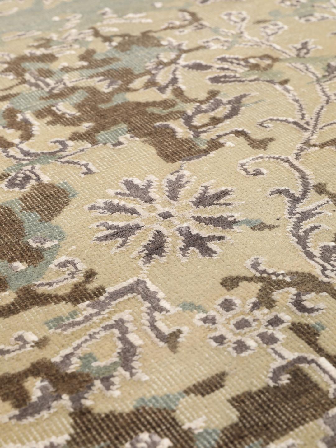 Hedendaags handgeknoopt Wool tapijt uit India in beige en groene tinten