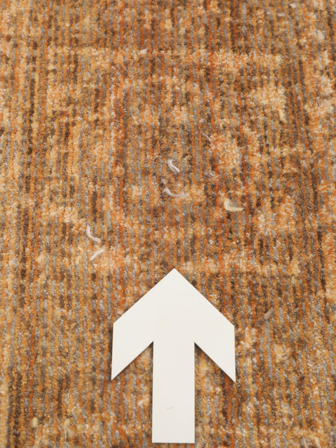 Beige vloerkleed met patroon en een verfijnd, subtiel ontwerp