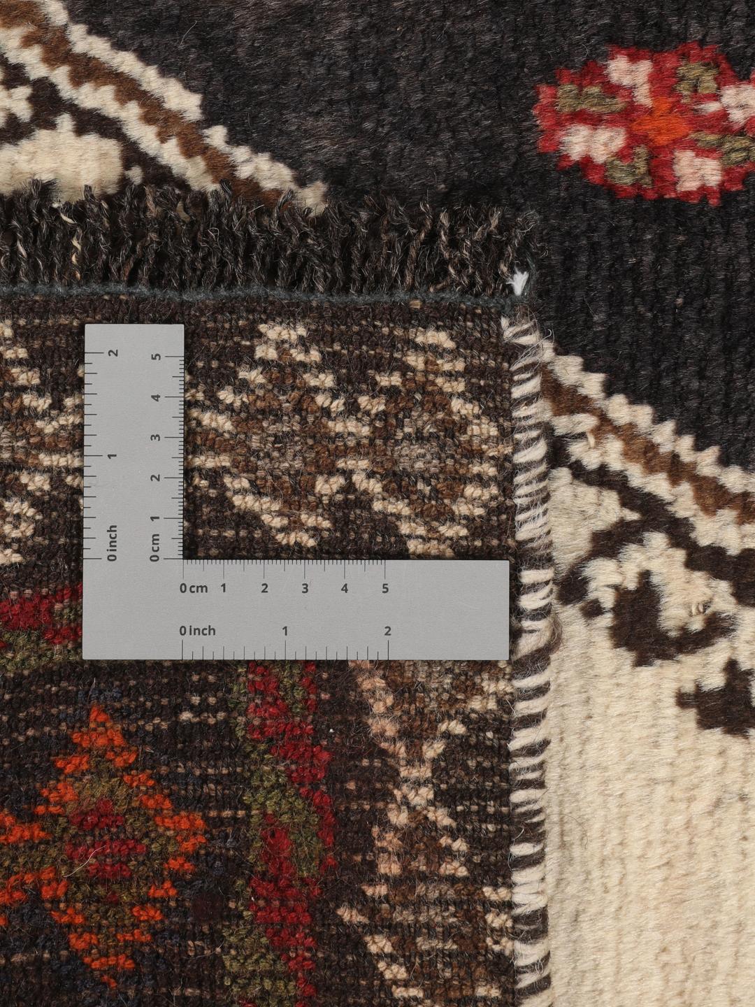 Hand-knotted beige Shiraz rug with geometric medallions from the Middle East