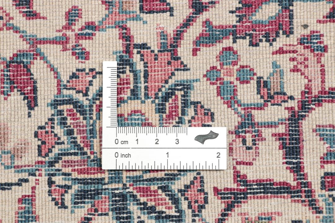 Handgemaakt rechthoekig Keshan tapijt uit Persia in beige