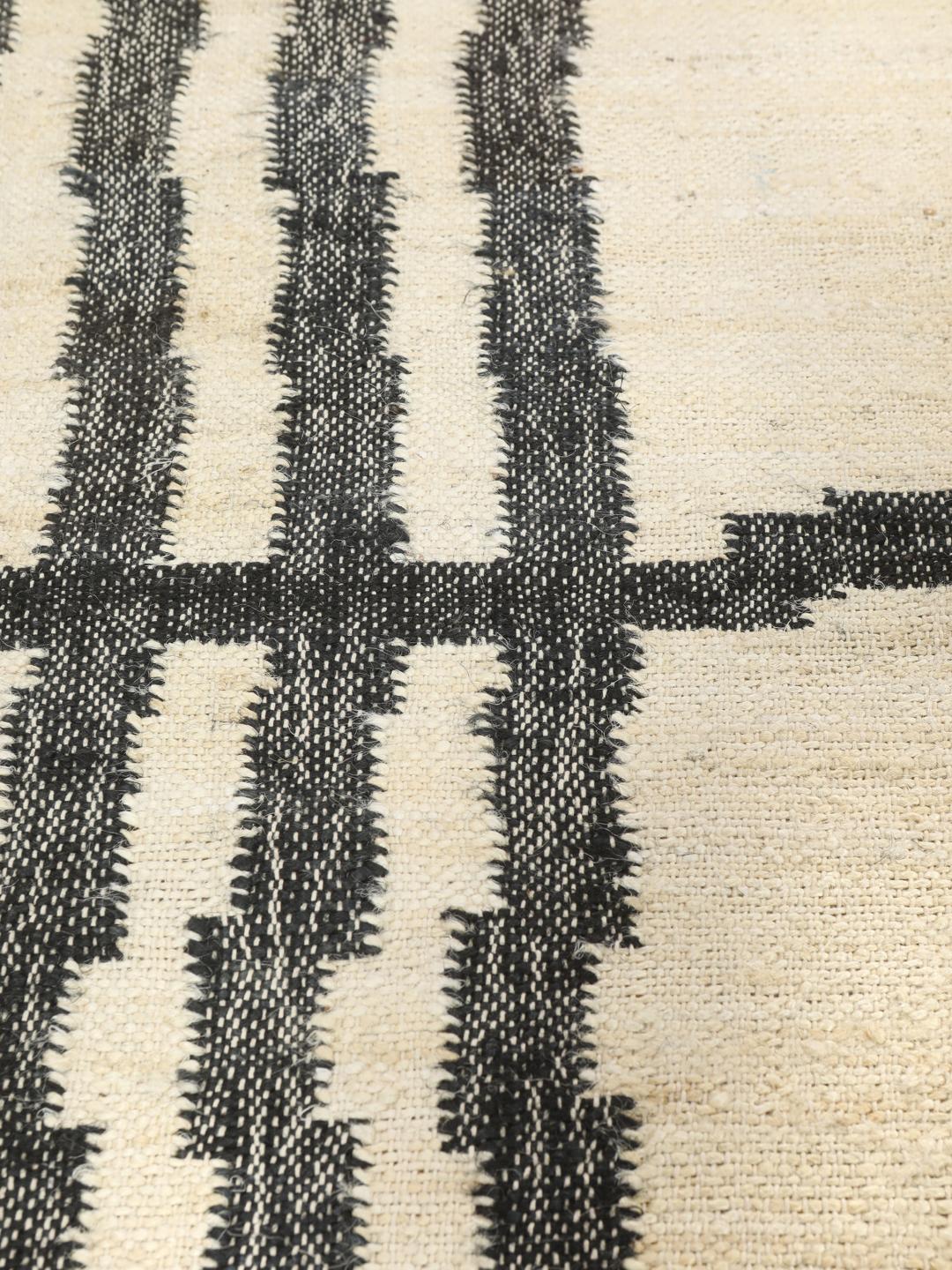 Line up Jute - Krem bijela / Crna - 200 x 300 cm