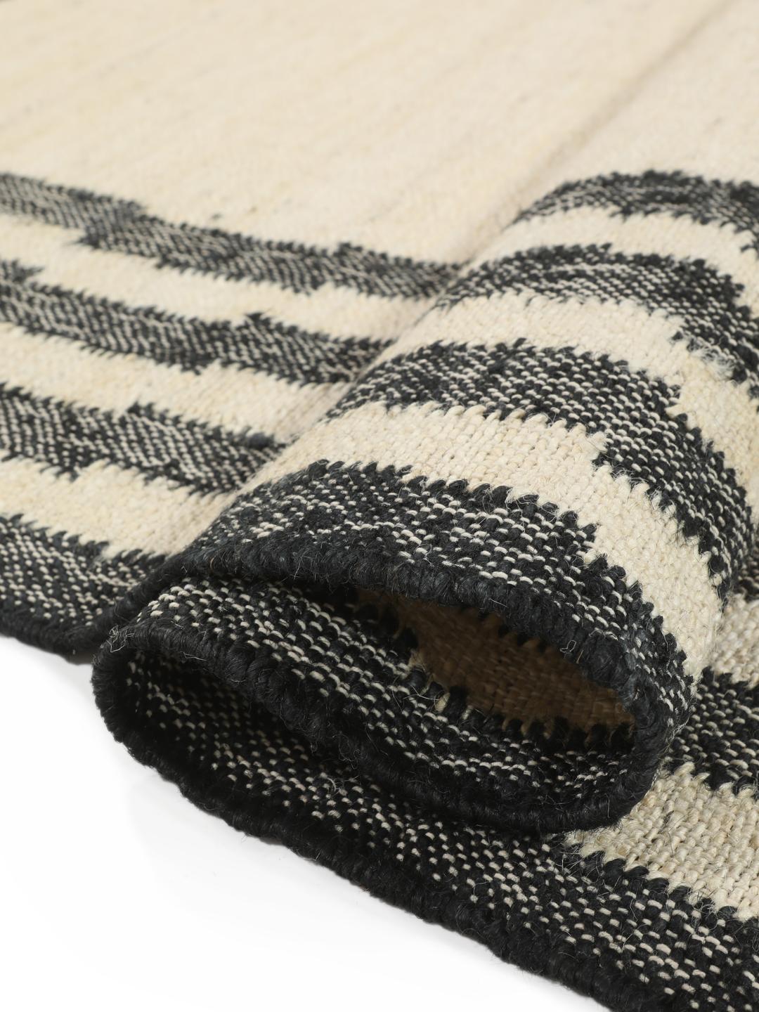 Line up Jute - Krem bijela / Crna - 200 x 300 cm