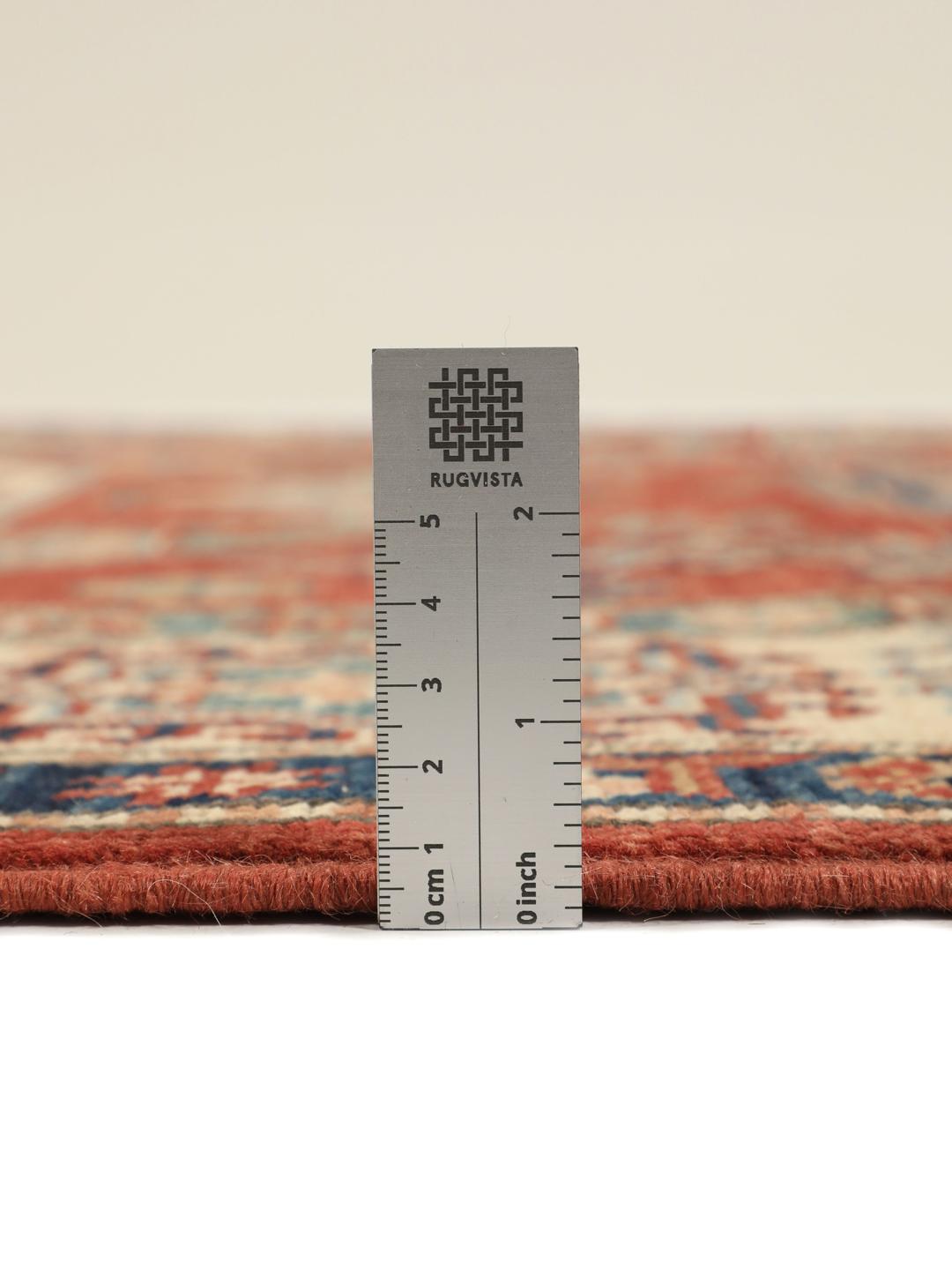 Covor Kazak înnodat manual din Afganistan cu un design geometric roșu și bej