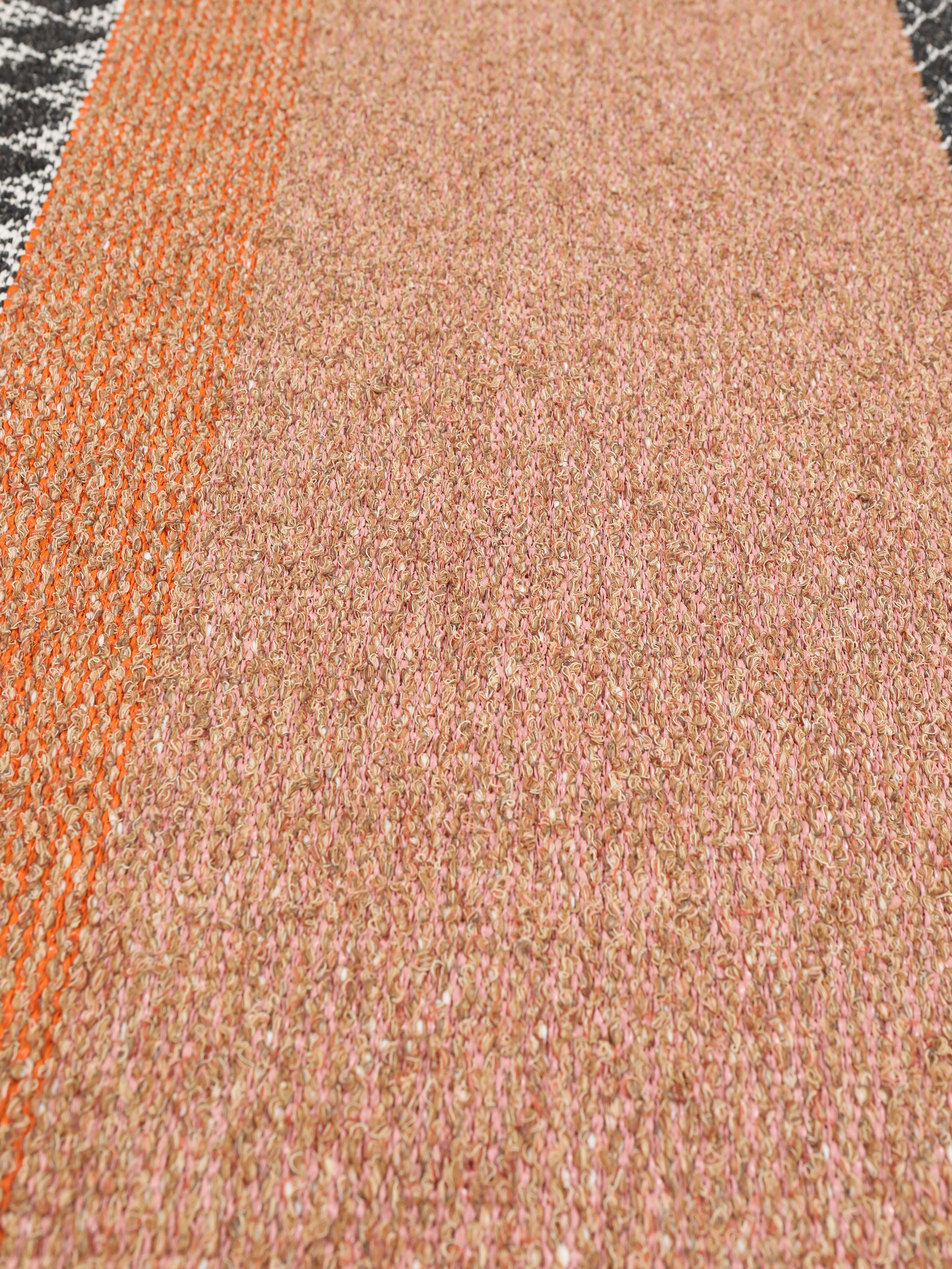 Rugvista core - Matilda - Coral Red / Beige, Runner 70 x 300 cm