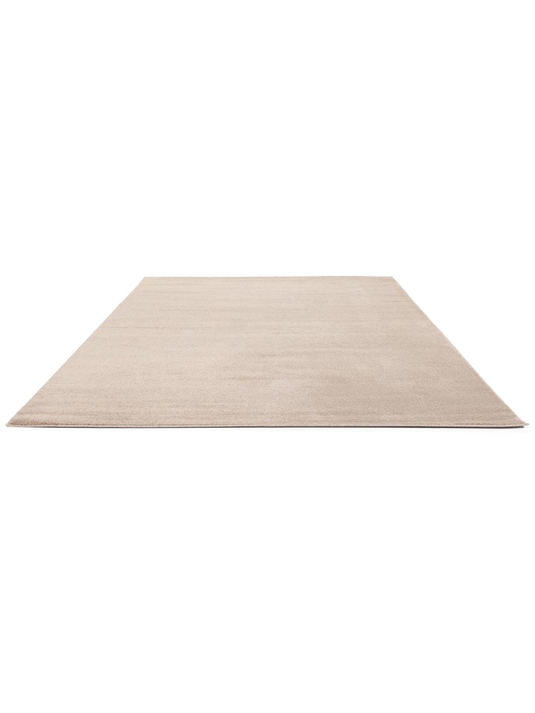 Beige tæppe med blød luv