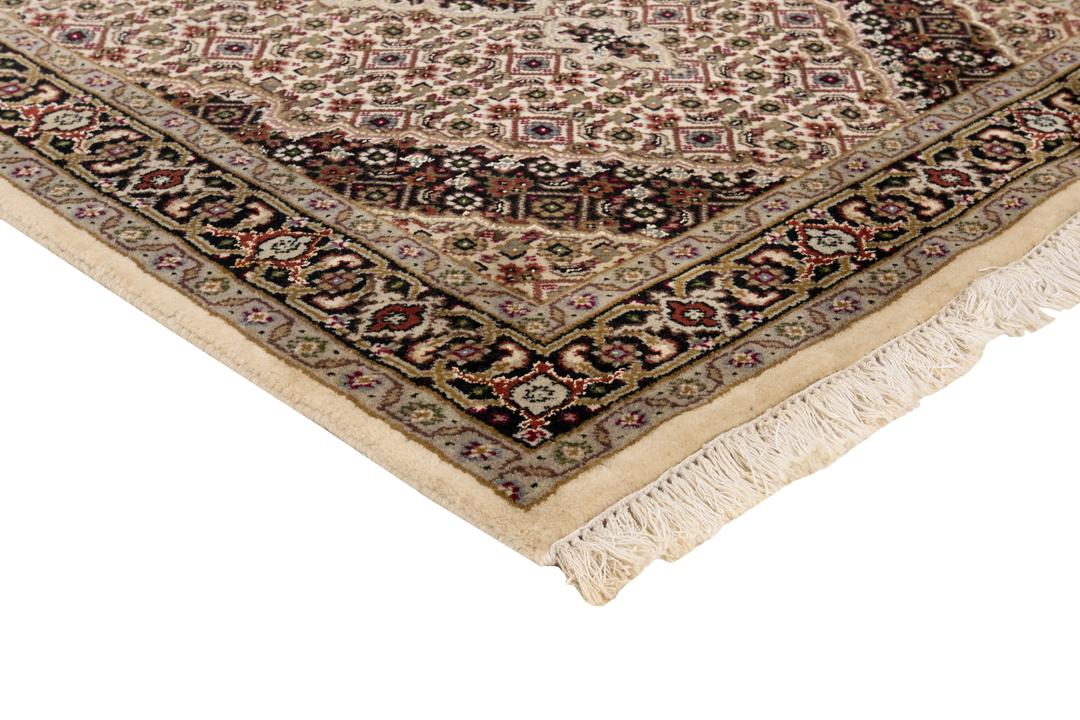 Handgeknoopt Tabriz-tapijt uit India met florale patronen in beige en donkerrood