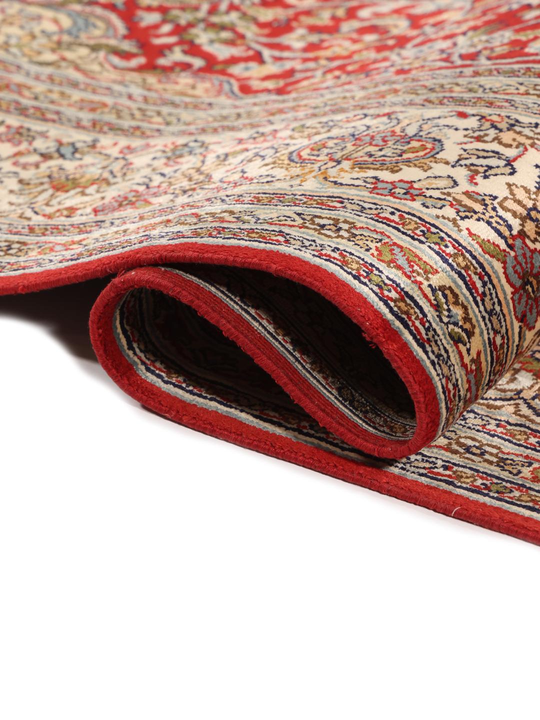 Kashmir Pure Silk håndknyttet tæppe fra Indien med et rødt og beige blomsterdesign