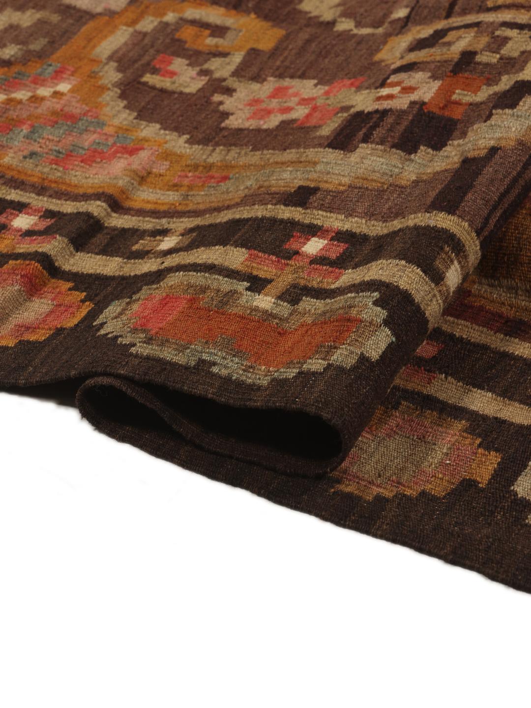 Håndvævet moldavisk rose-kilim-tæppe i brun med blomstermønstre