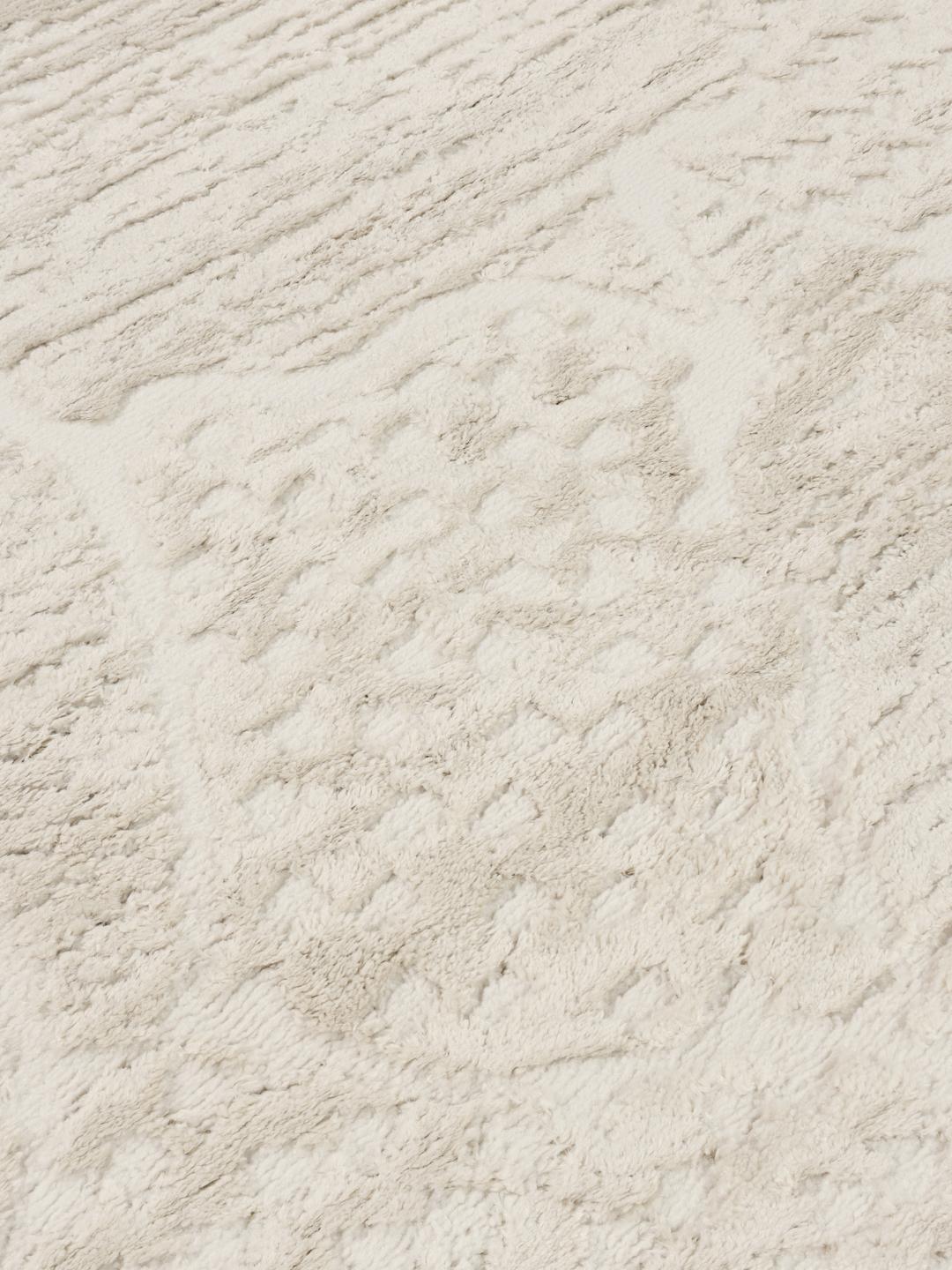 
    Bizac - Cream white - 160 x 230 cm
  