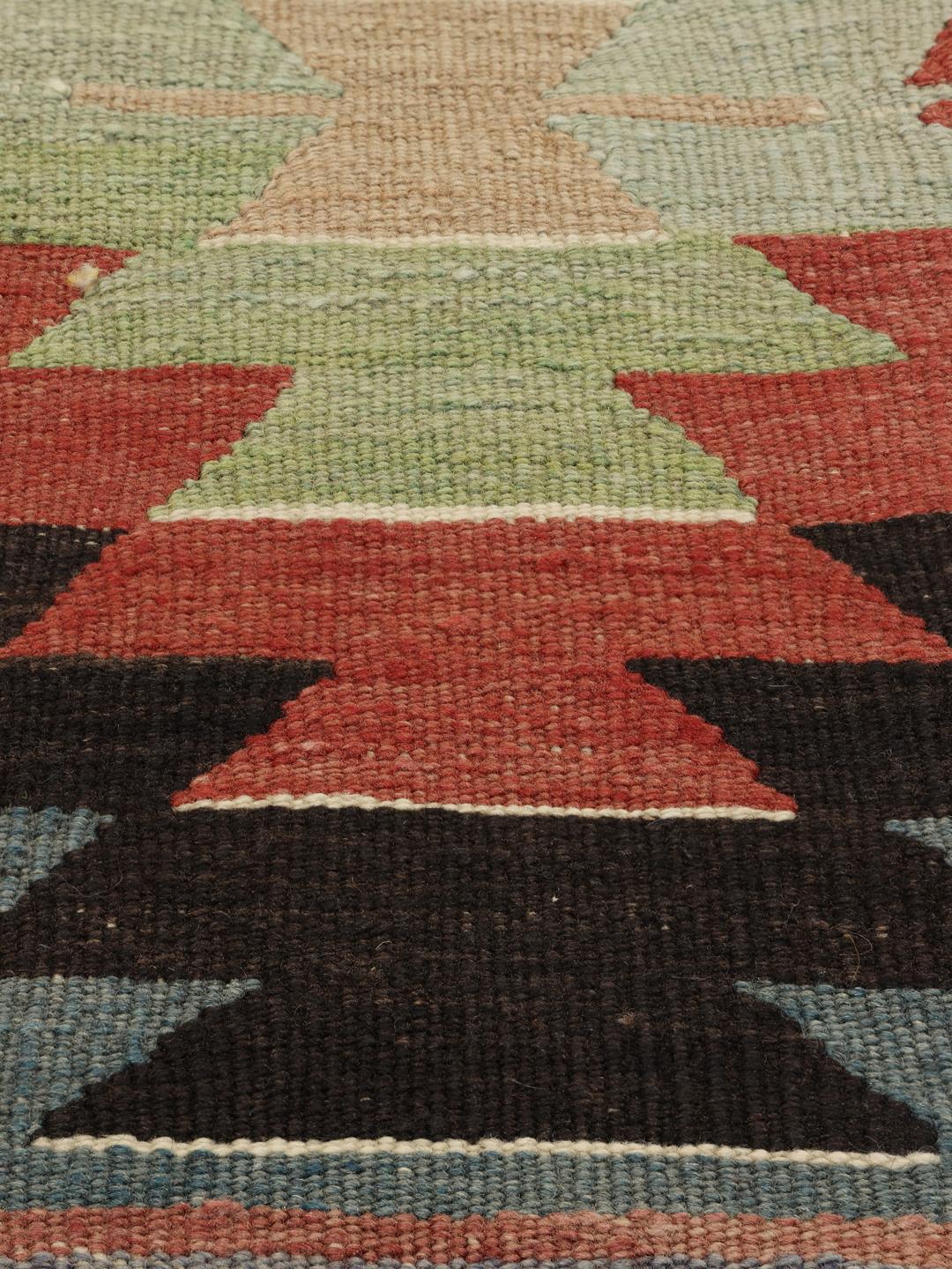 Vintage Turks kelim-tapijt met geometrische patronen in veelkleurige wol