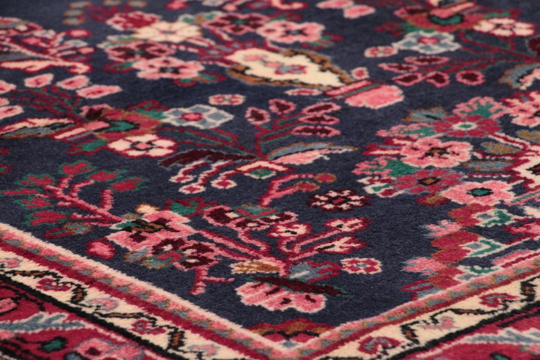 
    Hamadan - Black / Dark red - 102 x 401 cm
  