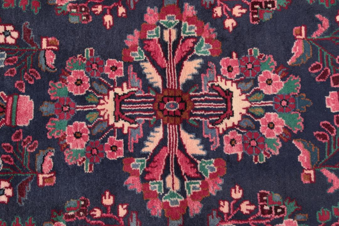 
    Hamadan - Black / Dark red - 102 x 401 cm
  