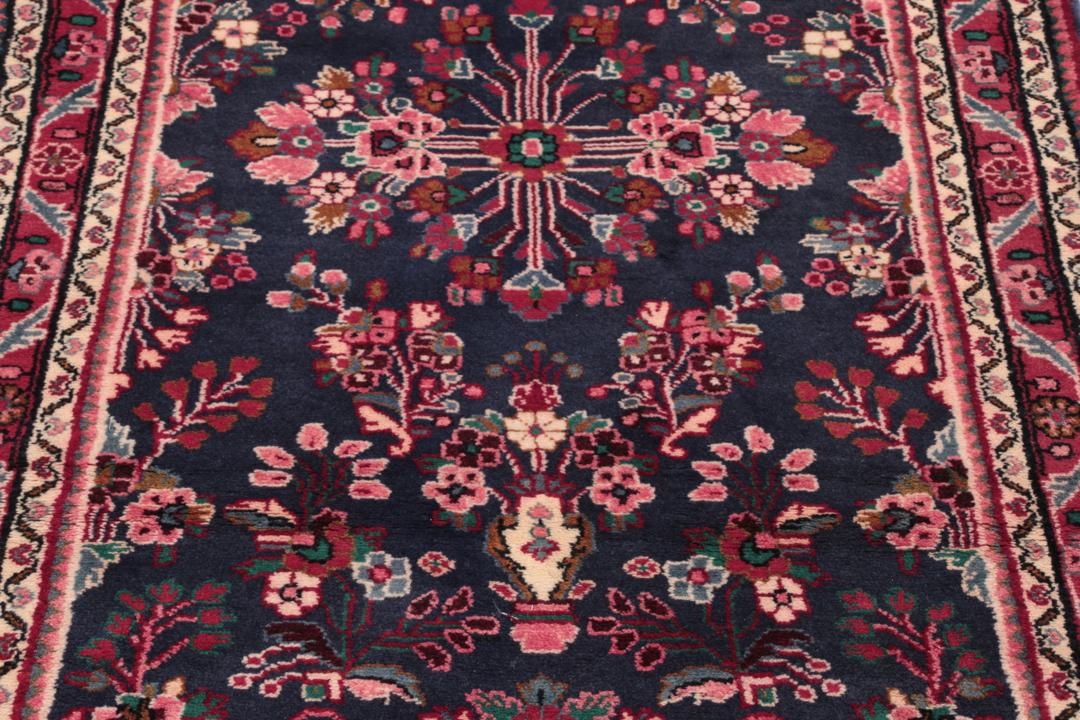 
    Hamadan - Black / Dark red - 102 x 401 cm
  