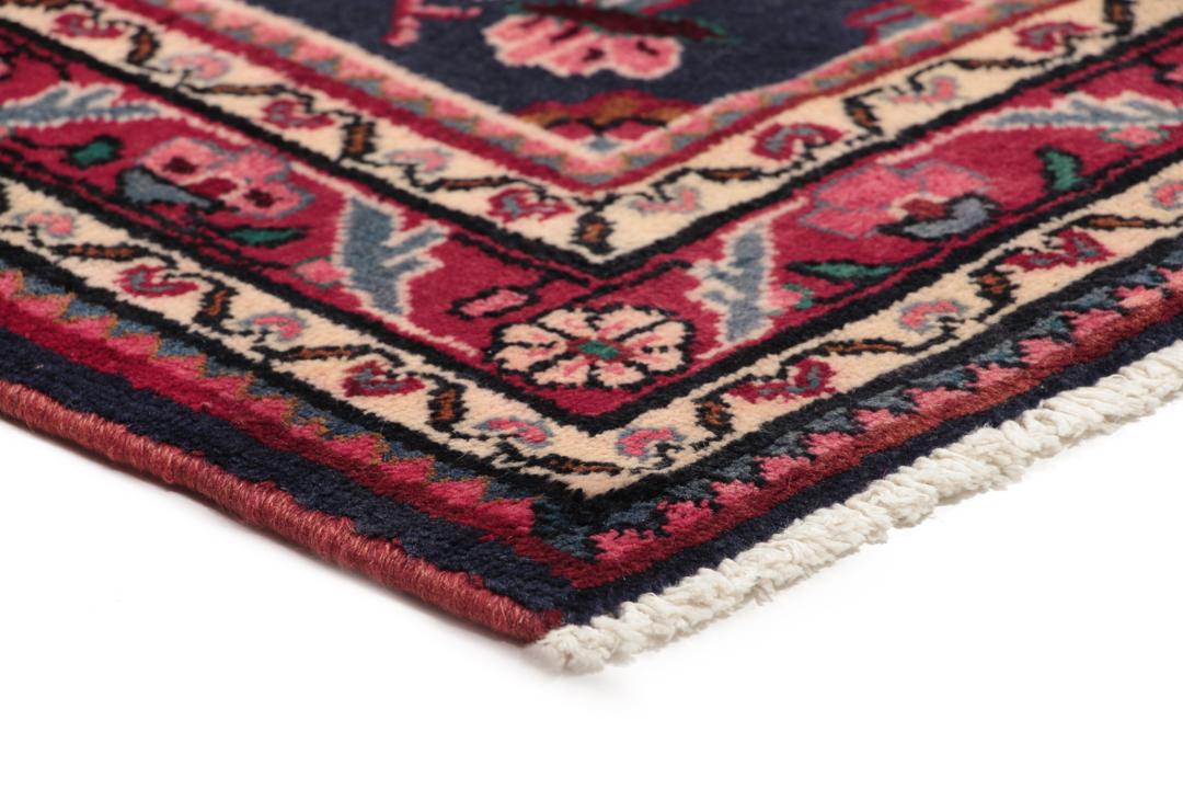 
    Hamadan - Black / Dark red - 102 x 401 cm
  