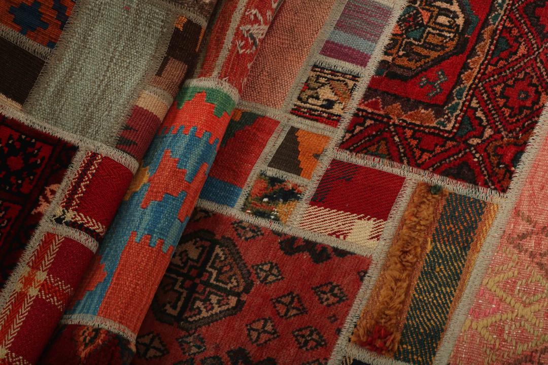 tapis couloir du Moyen-Orient en laine multicolore