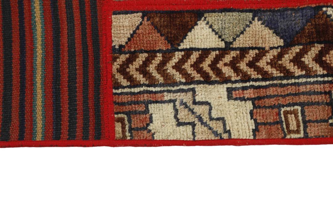 Tapis multicolore du Moyen-Orient tisse a la main