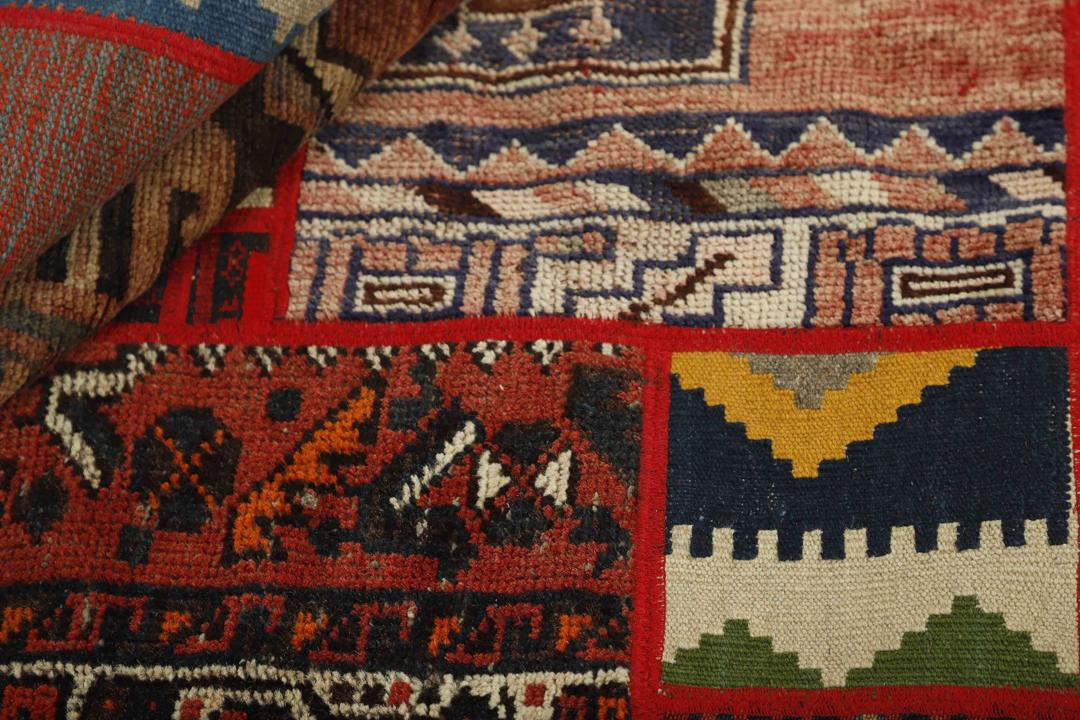 Tapis multicolore du Moyen-Orient tisse a la main