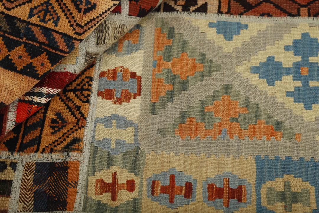 Handgemaakt multicolour wollen vloerkleed met patchwork patroon uit het Midden-Oosten