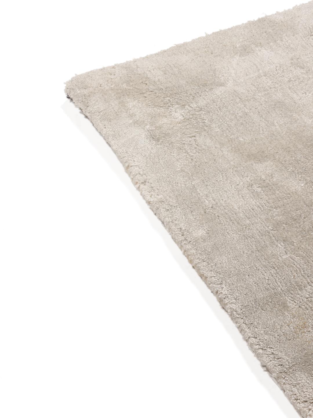 Beige tapijt met een subtiel, modern ontwerp