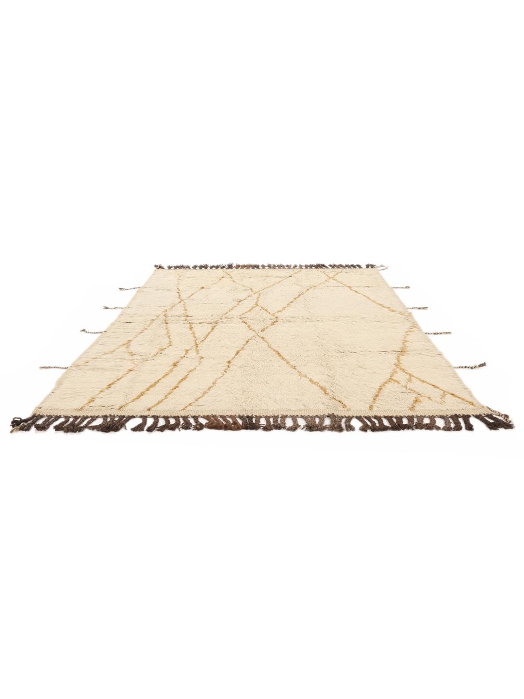 Een handgeknoopt Afghaans tapijt met een beige wollen pool en geometrische lijnen