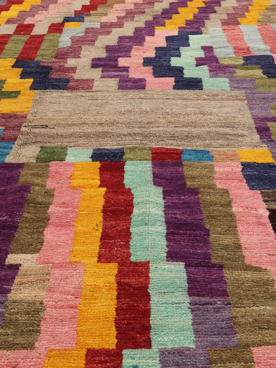 Handgemaakt Berber Colourful tapijt uit Afghanistan in meerkleurige tinten